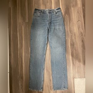 Abercrombie curve love ultra high rise 90’s straight jeans